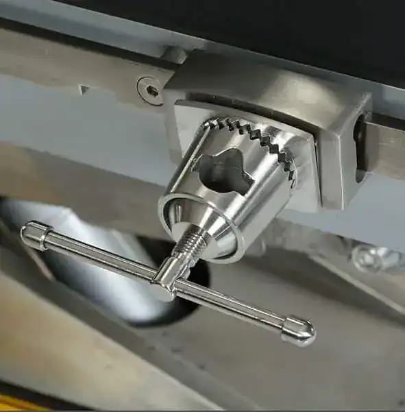 MCM Stainless Steel "Elite" Clark Socket | MCM 159