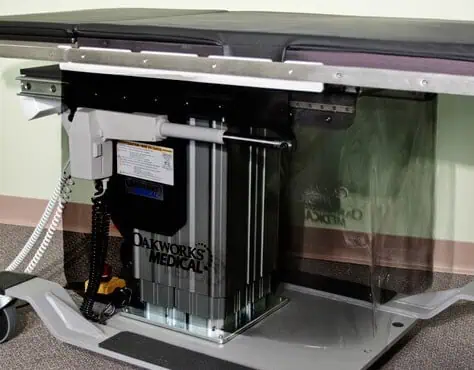 Oakworks Urology Imaging Table: CFUR401 - Image 3