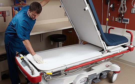 Stryker Prime X™ X-ray Stretcher - Refurbished - Image 3
