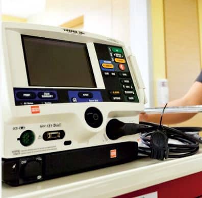 Medtronic Physio-Control LIFEPAK 20e Defibrillator - Refurbished - Image 2