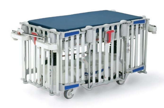 Stryker Cub FL19H / 190 Pediatric Crib - Refurbished - Image 3